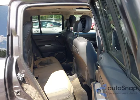 2015 Jeep Compass High Altitude Edition z USA, uszkodzony, nr VIN 1C4NJDEB3FD110000